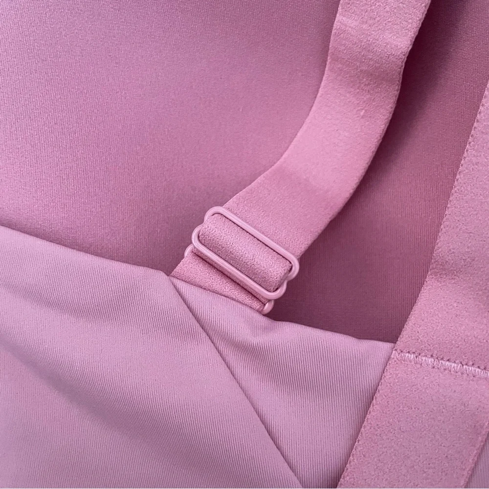 Lululemon Energy Bra *High Support in Pink Puff bra size 38 DD
